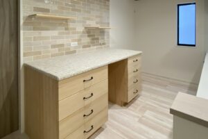 新築入居前リフォーム　After　オリジナルキッチンキャビネット　無添加住宅ライブハウス