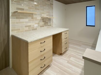 新築入居前リフォーム　After　オリジナルキッチンキャビネット　無添加住宅ライブハウス